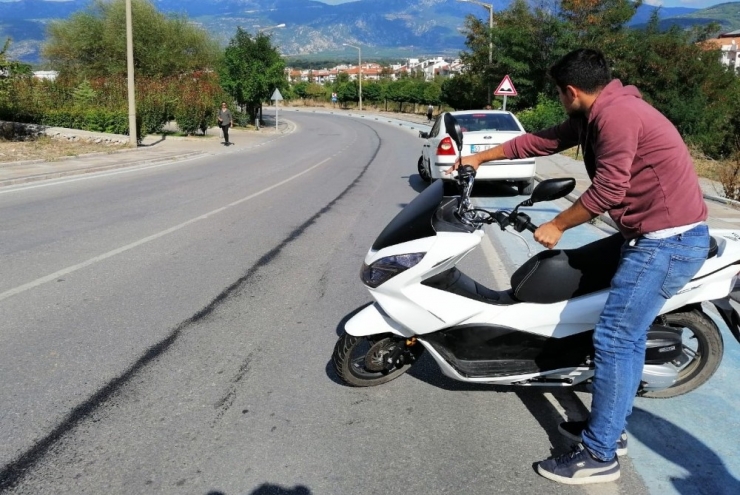 Yola Akan Yağ Kazaya Neden Oldu