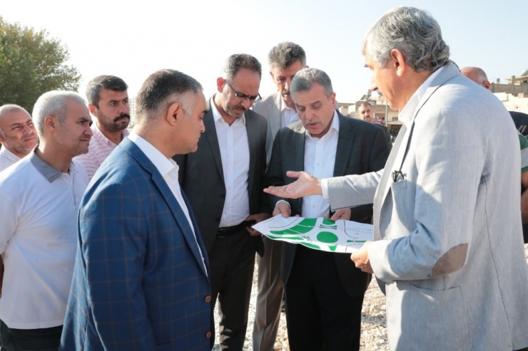 Akçakale’de Yol Çalışmaları İncelendi