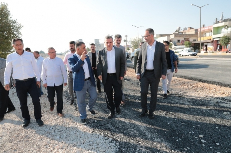 Akçakale’de Yol Çalışmaları İncelendi