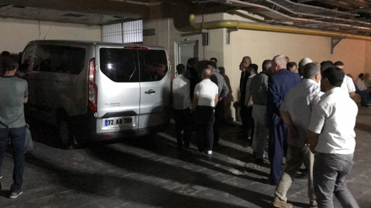 Öldürüp Gömdüğü Babasını Sokak Sokak Aradı