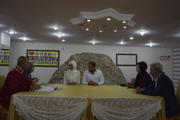 İşitme Engelli Çiftin Nikâhı İşaret Diliyle Kıyıldı