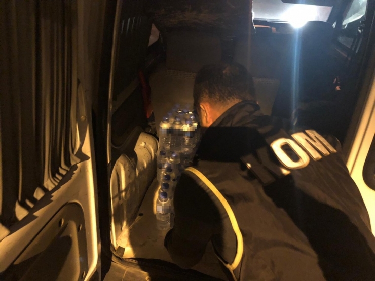 Sahte Rakı İmalathanesine Baskın: 3 Gözaltı