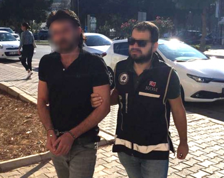 Çeşme’de Yakalanan 4 İnsan Kaçakçısı Tutuklandı