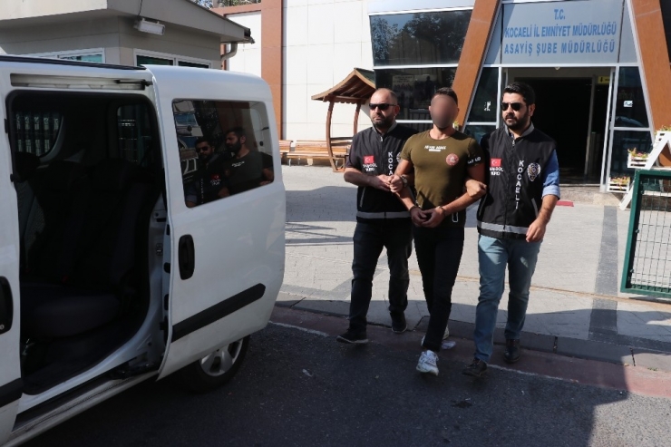 Konteyner Dolandırıcısı Çalıştığı İş Yerinde Yakalandı