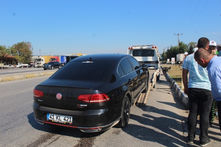 Kocaeli’de Otomobil Motosiklete Çarptı: 1 Ölü