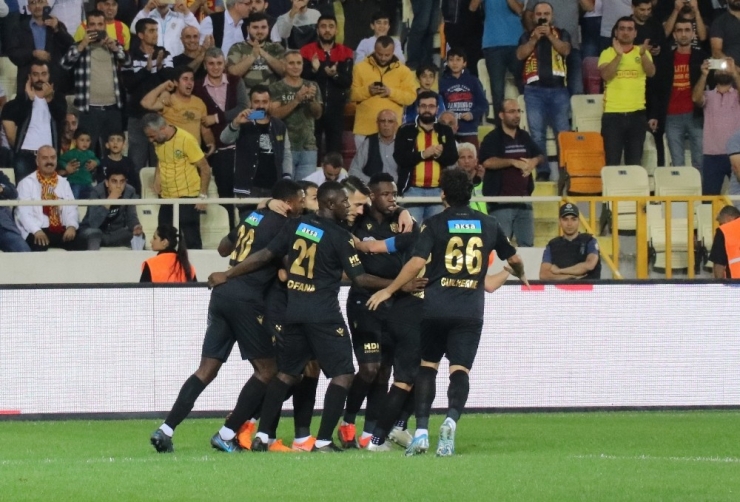 Süper Lig: Yeni Malatyaspor: 2 - Denizlispor: 0 (İlk Yarı)