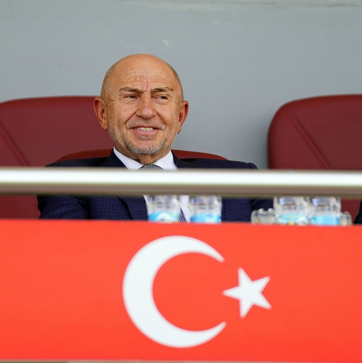 Nihat Özdemir: "Arnavutluk İle Önemli Bir Maça Çıkacağız"