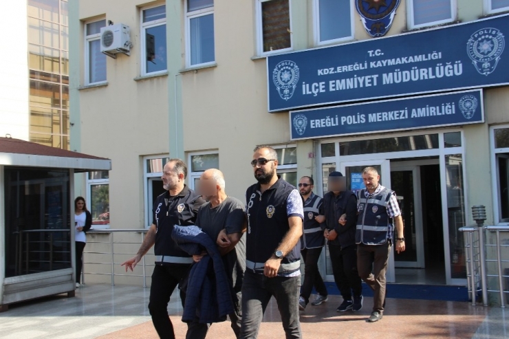 Firari Zanlı Evine Gelince Arkadaşıyla Birlikte Yakayı Ele Verdi