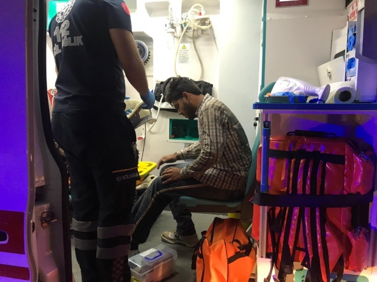 Arnavutköy’de Göçmenleri Taşıyan Tır Kaza Yaptı, Çok Sayıda Göçmen Yaralandı