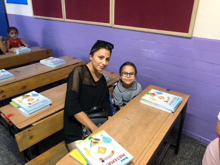 Karaciğer Nakli Olan Bade, Büyüdü Ve Okullu Oldu