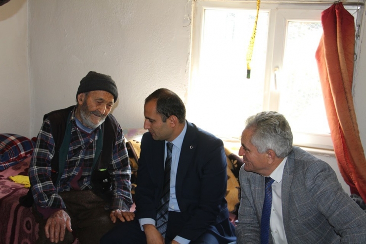 Protokol, 97 Yaşındaki Hüseyin Dede’yi Unutmadı