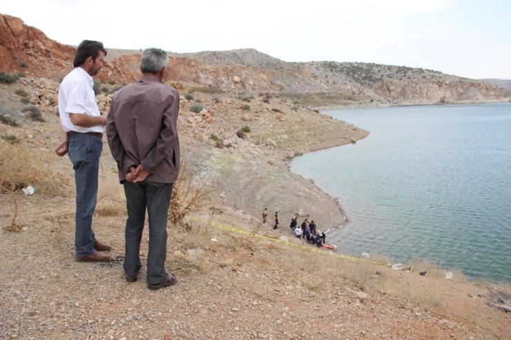 Barajda Erkek Cesedi Bulundu