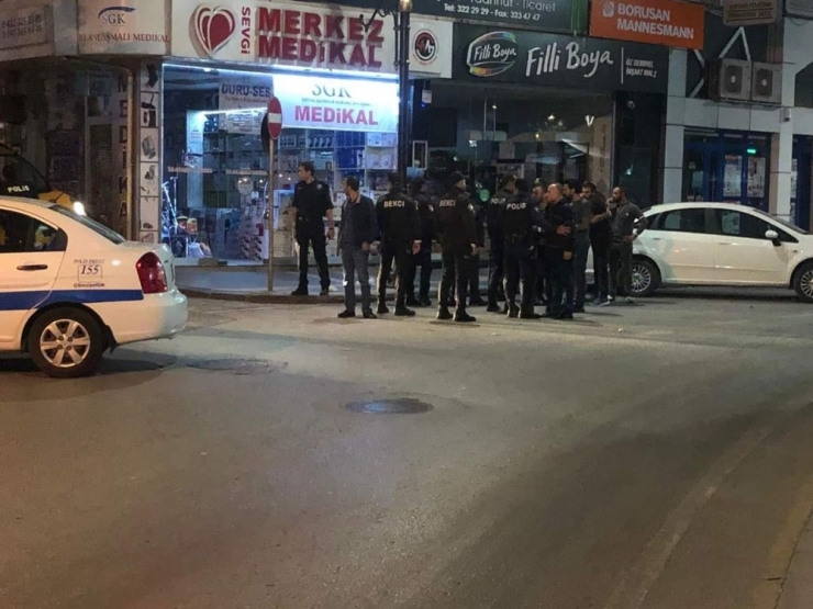 Malatya’da Tacizciyi Linçten Polis Kurtardı