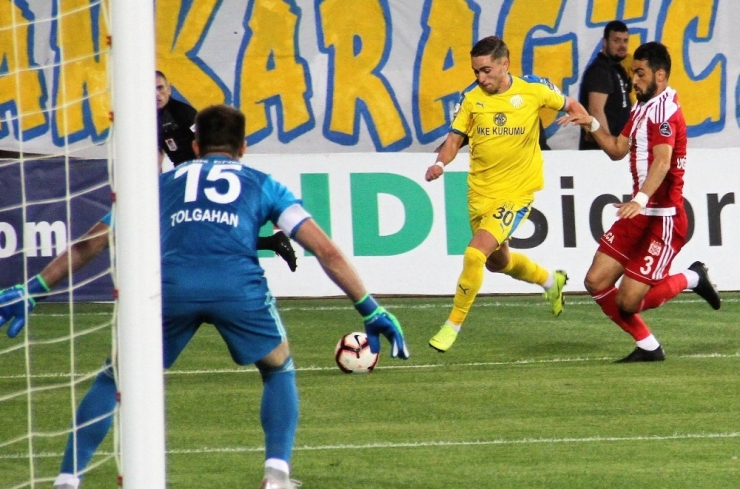Sivasspor İle Ankaragücü 17. Randevuda