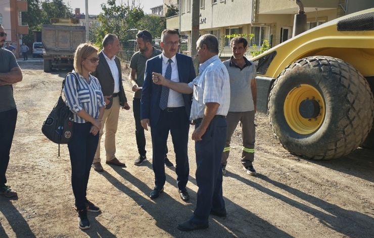 Adapazarı’nda Asfalt Çalışmaları Sürüyor