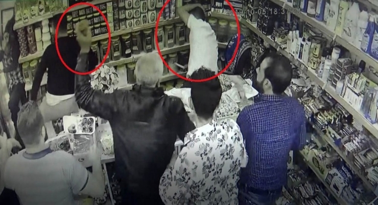 Veresiye Vermeyen Marketçiyi Öldüresiye Dövdüler
