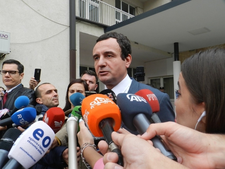 Kosova’da Liderler Oyunu Kullandı