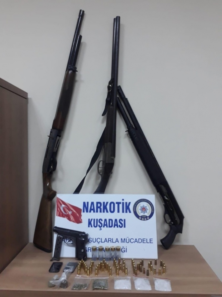 Kuşadası’nda Aranan Zanlının Evi Uyuşturucu Ve Cephanelik Deposu Çıktı