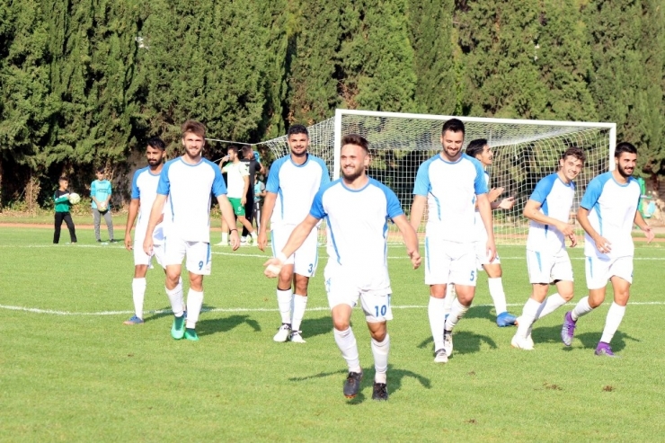 Salihli Belediyespor Tek Golle 3 Puanı Kaptı