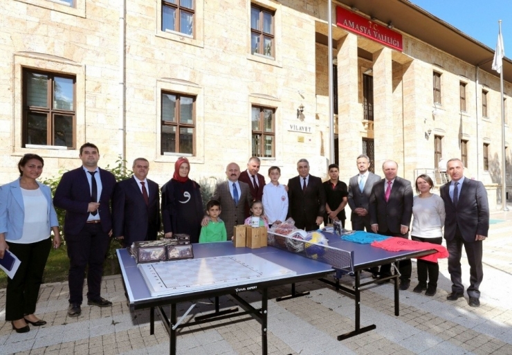 En Çok Atık Pil Toplayan 3 Okul Ödüllendirildi