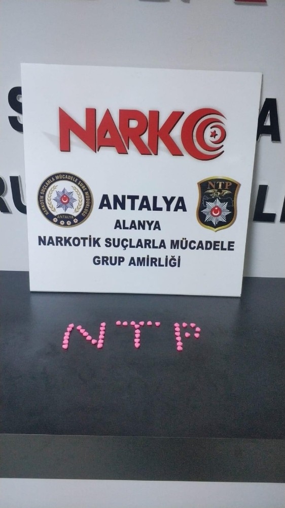 Alanya’da 560 Adet Uyuşturucu Hap Ele Geçirildi