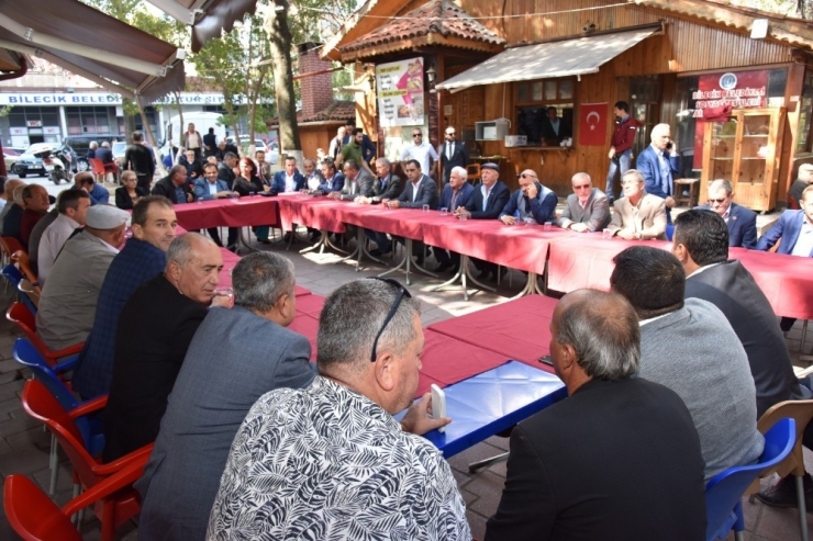 Başkan Şahin Muhtarlarla Bir Araya Geldi