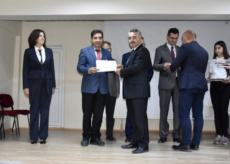 ’Beyaz Bayrak Ve Beslenme Dostu Okul’ Sertifika Töreni Gerçekleştirildi