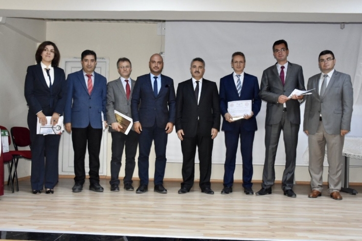 ’Beyaz Bayrak Ve Beslenme Dostu Okul’ Sertifika Töreni Gerçekleştirildi