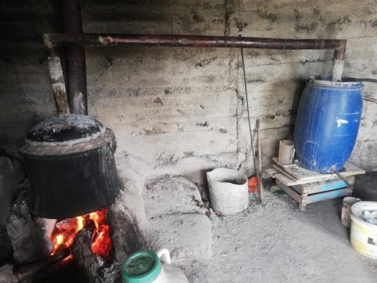 Çorum’da Kaçak İçki Operasyonu