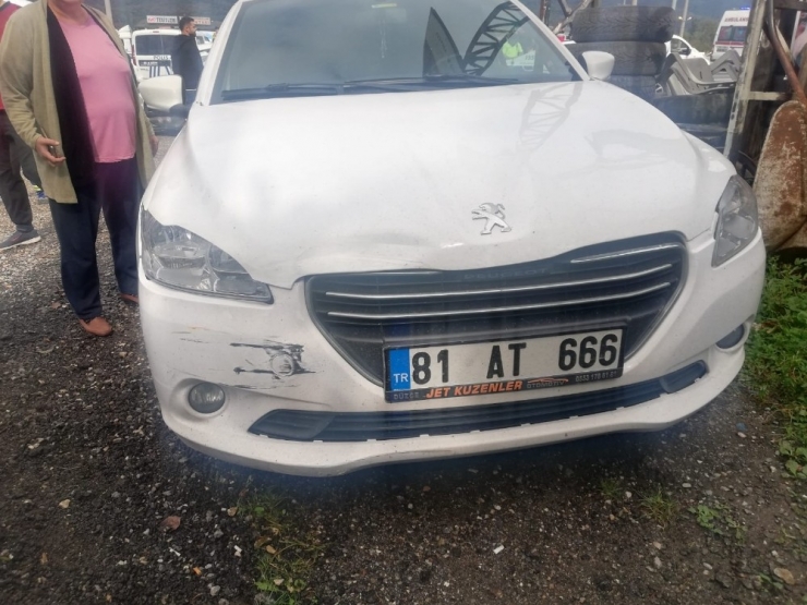 Sürücünün Attığı Makas Kazaya Neden Oldu