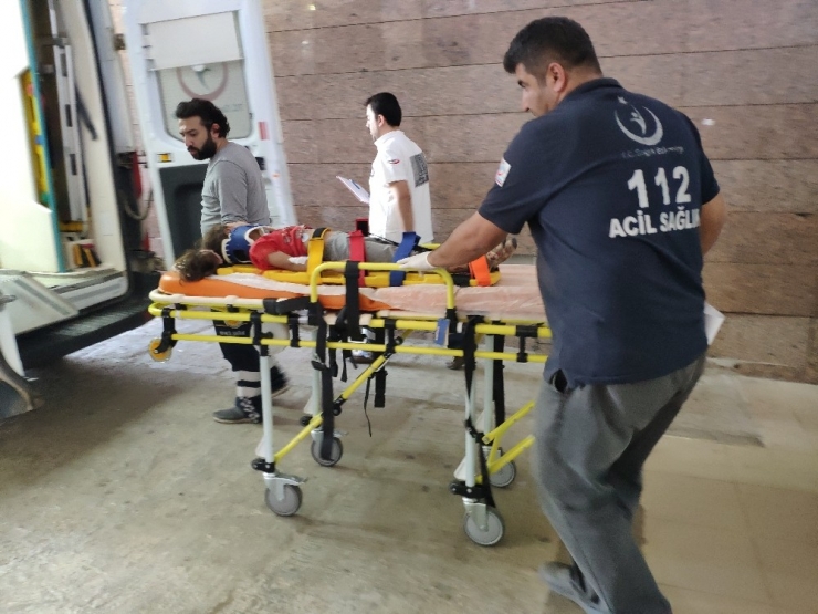 Motosiklet Çocuğa Çarptı: 1 Yaralı