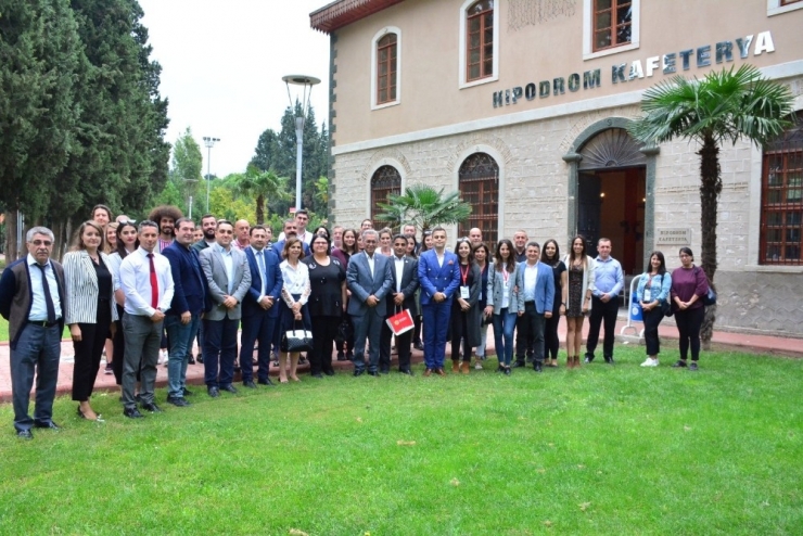 Torbalı’daki Kariyer Günlerine Yoğun İlgi