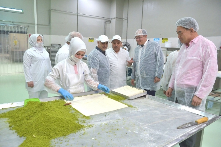 Çinli İş Adamı Maraş Dondurmasını Tattı, 3 Bin Şube Müjdesi Verdi