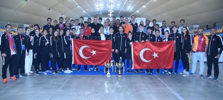 Tekvandoda Genç Milli Takımı Avrupa İkincisi