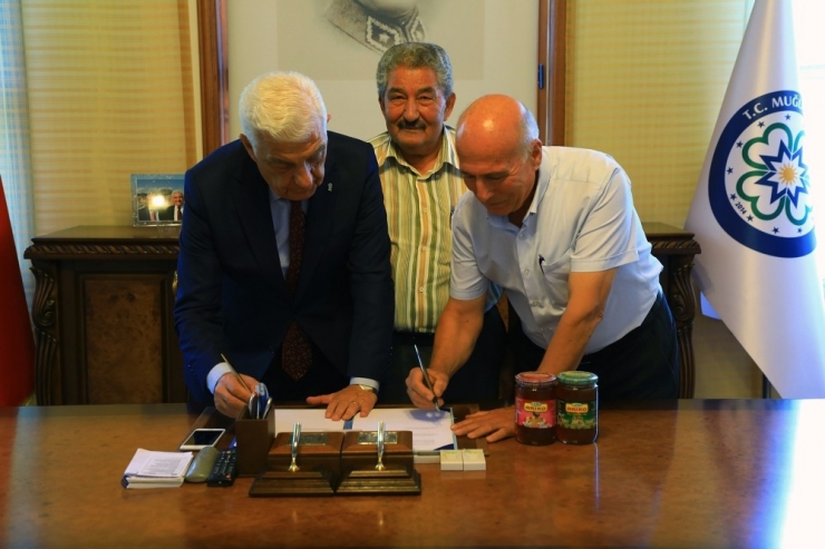 Büyükşehir Muğla’nın Balı İçin İmzaları Attı
