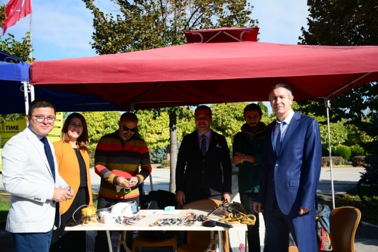 Öğrenci Kulüpleri Şenliği Başladı