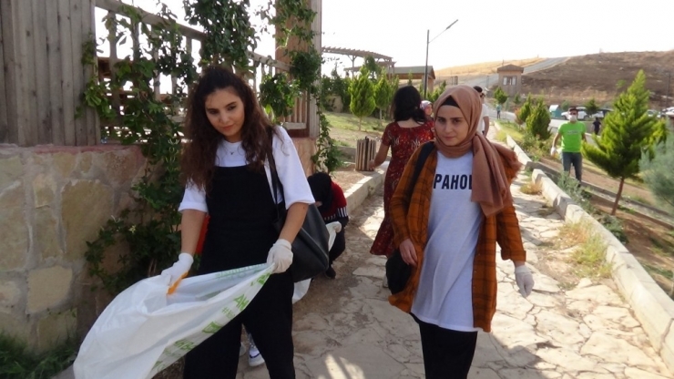 Sanatçı Haluk Levent Başlattı, Siirtli Gençler Devam Ettiriyor