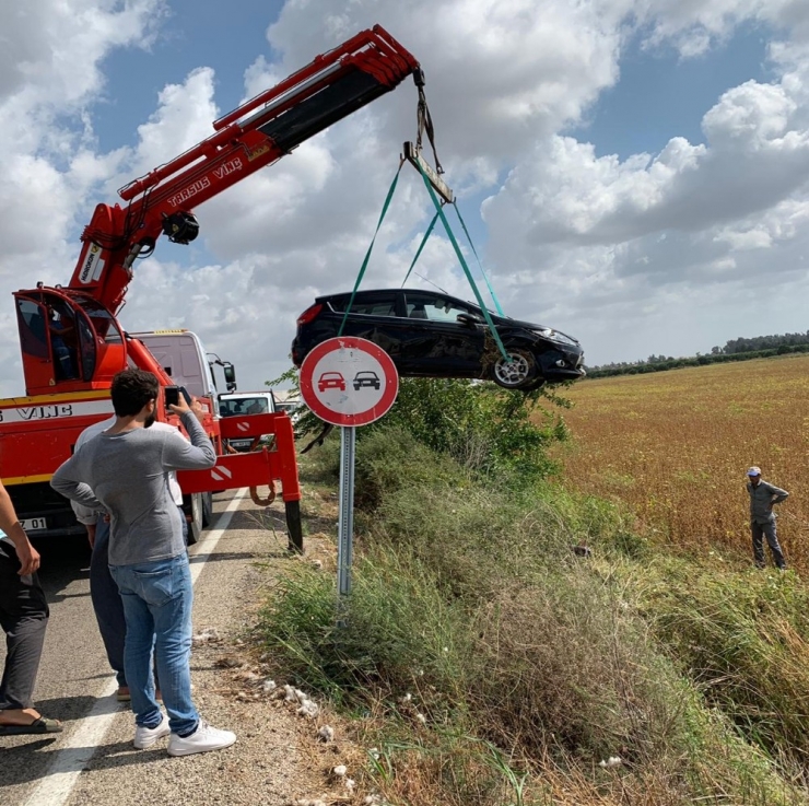 Kaza Yapan Karı-koca Ölümden Döndü