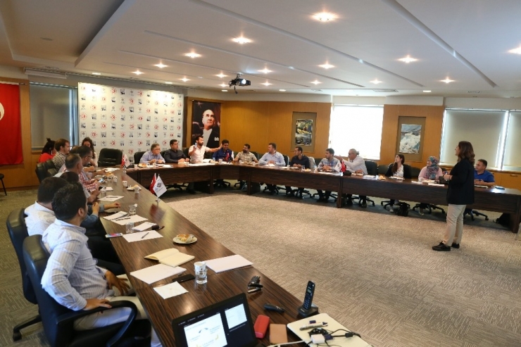 Denib’in ’Makine Urge’ Projesi Eğitim Faaliyeti İle Devam Ediyor