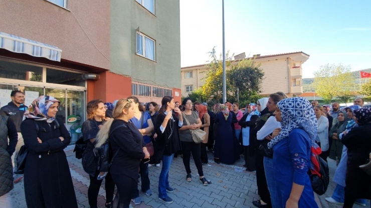 Körfez Okulu Velilerinden Taşınma Tepkisi