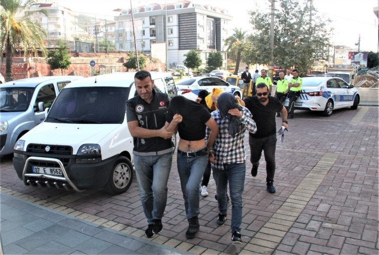 Alanya’da Uyuşturucu Operasyonunda 4 Tutuklama