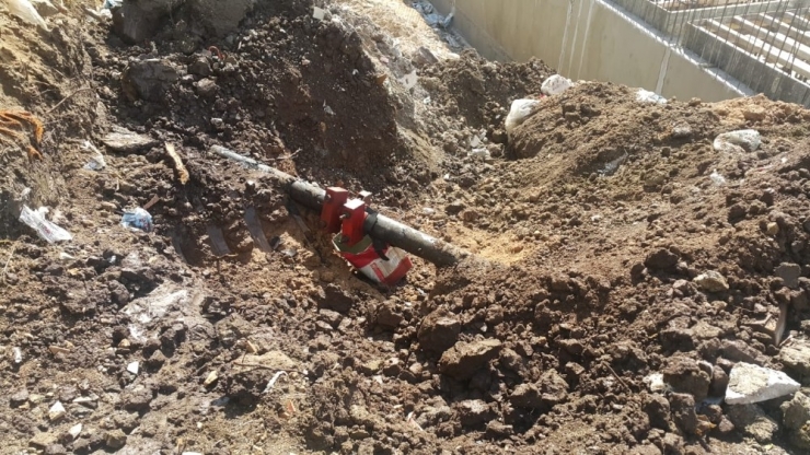 Nato Boru Hattı Delindi, Ekipler Saatlerce Uğraştı