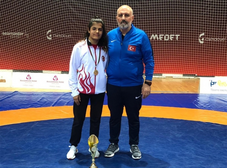 Çorlulu Güreşçilerden Balkan Şampiyonası’nda Büyük Başarı