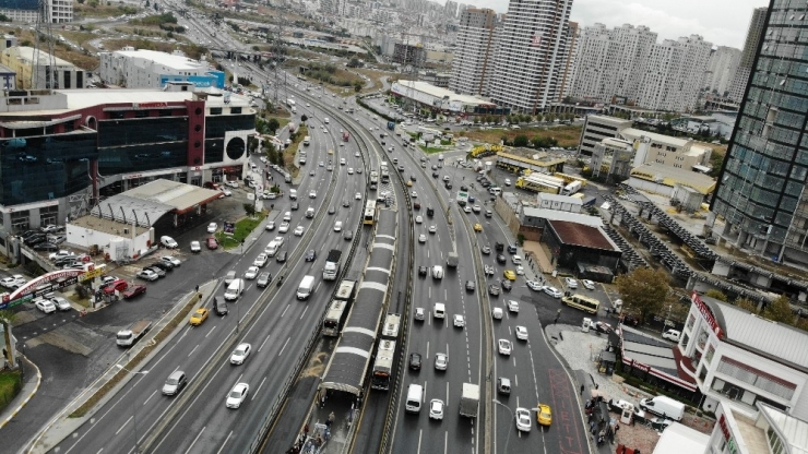 Metrobüs Kazası Havadan Görüntülendi