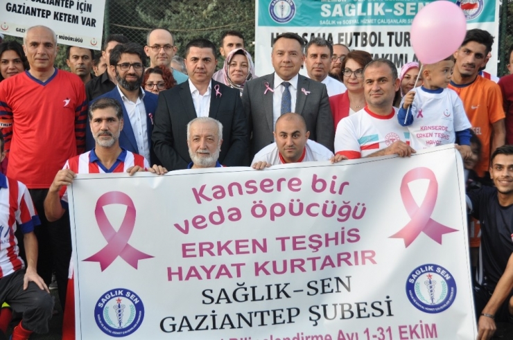 Meme Kanseri Farkındalık Etkinliğine Yoğun İlgi