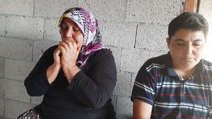 İnşaatta Kalan Kanser Hastası Anne Kızın Dramı