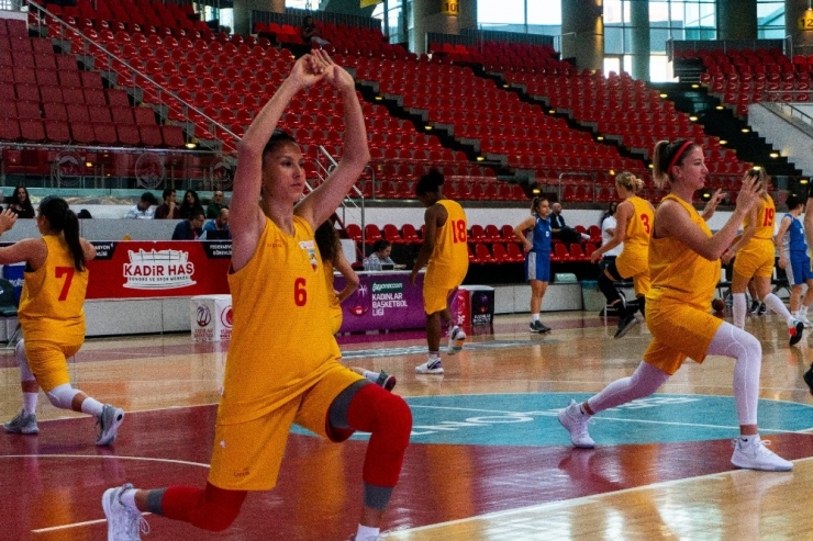 Bellona Kayseri 2 Hazırlık Maçı Oynadı