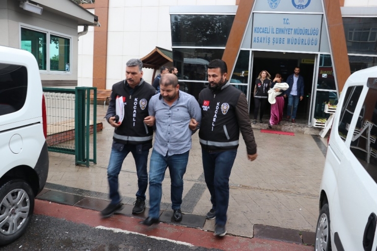 Girdikleri Evden Çocukların Kumbaralarını Çalan 3 Hırsız Yakalandı