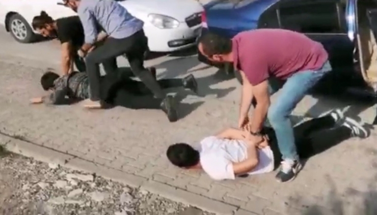 Kuş Serisi Otomobillere Dadanan 11 Kişilik Çete Kocaeli’de Çökertildi