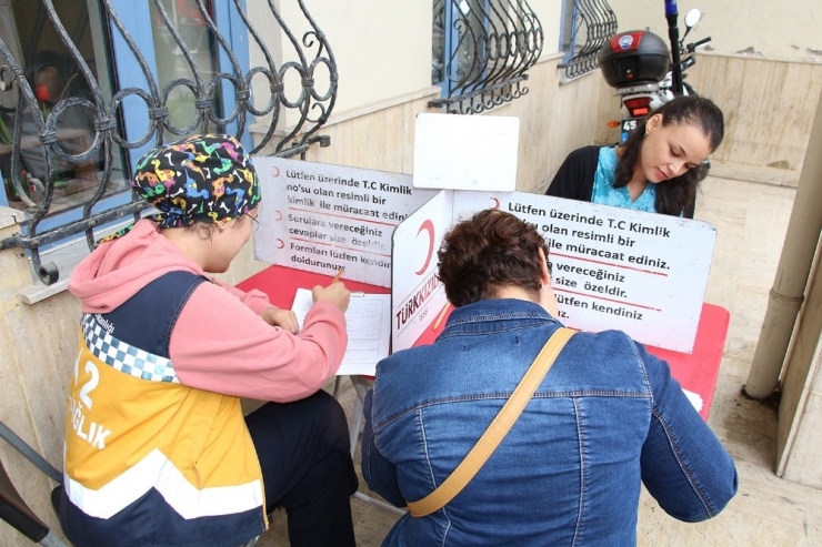 Hastane Personelinden Kan Ve Kök Hücre Bağışı